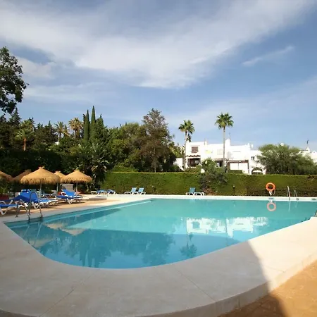 Rooftop - Chalet En Cabo Pino Con Vistas Al Mar, Jardines Y Piscina